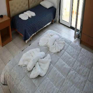 Mary Sofi Hotel Stalida エクステリア 写真